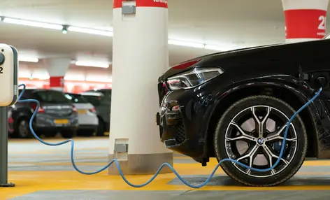 雷军神级营销，把保时捷价格直接打到了40万！ - 云笔网策