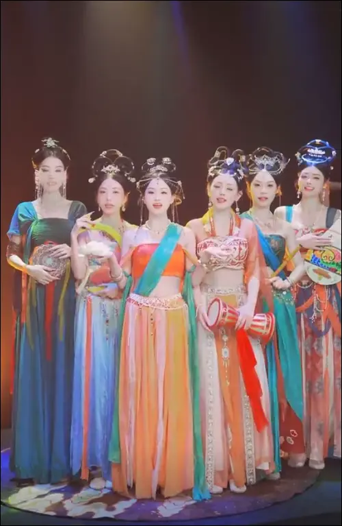 单个直播间投入30万？团播卷出新高度……(图4)