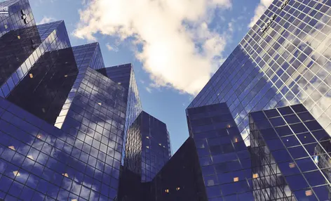 从直销到社交：小米如何利用互联网和社交媒体实现销售奇迹 - 云笔网策