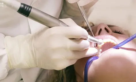 塑造信任，成就转化：口腔门诊的品牌营销与产品营销协同之道 - 云笔网策