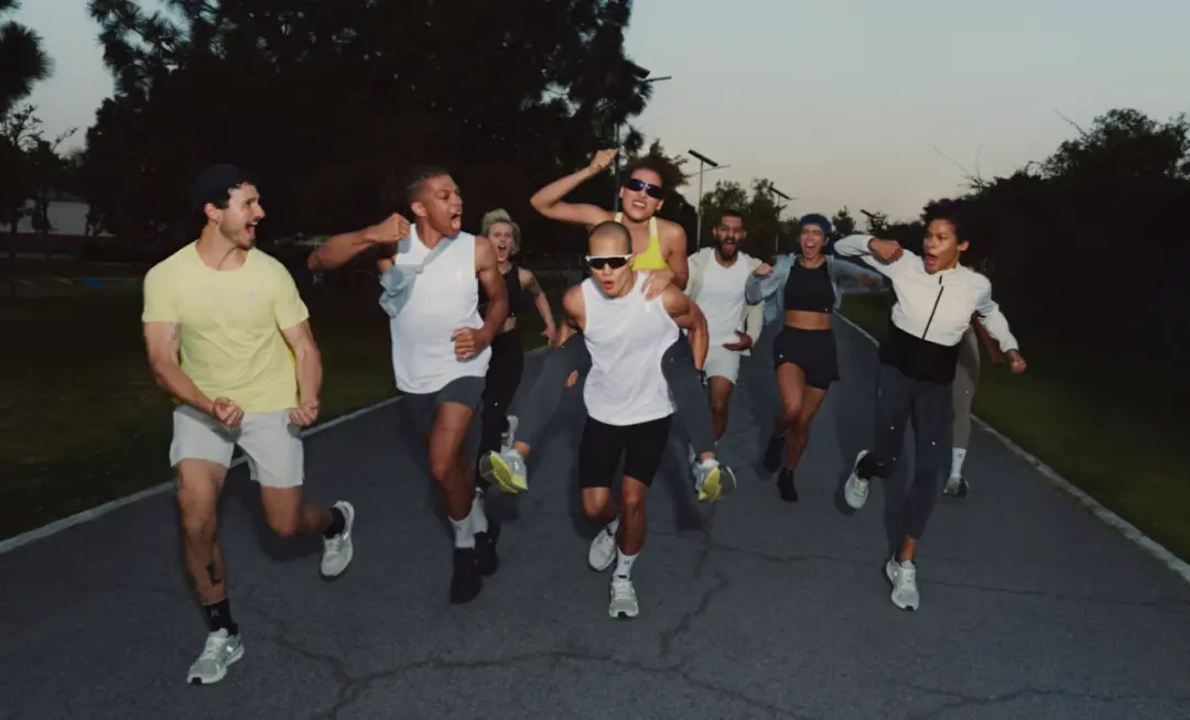 接下来，是情绪价值的比拼(图7)