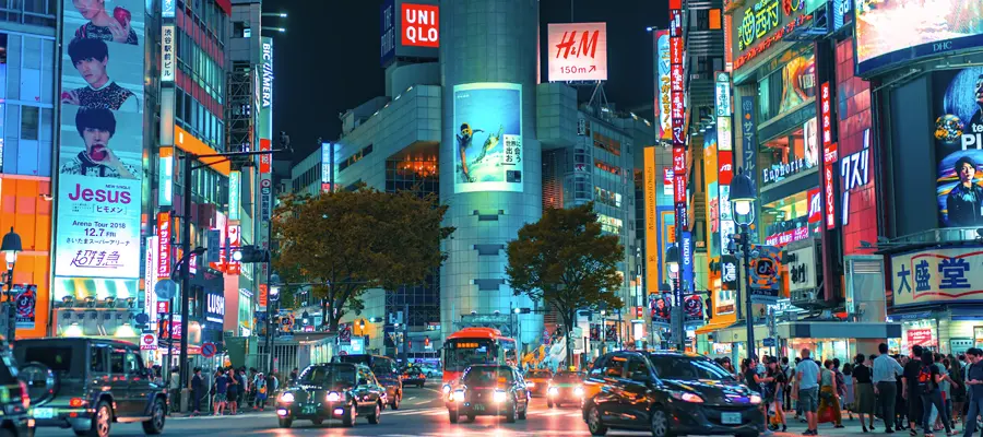 奢侈品牌罗意威联手哈啰出行营销新玩法解析-云笔网策(图1)