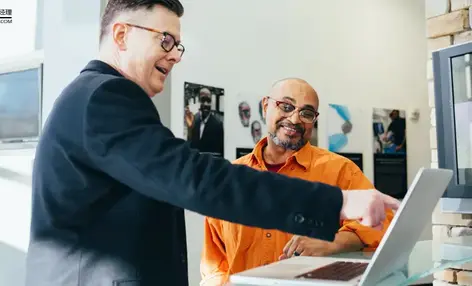 当老板走进直播间：本地生活的 “流量密码” 与 “品牌塑造” - 云笔网策