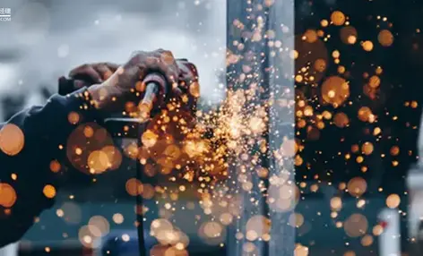 雷军从模仿乔布斯到学马斯克背后的战略转型分析-云笔网策 - 云笔网策