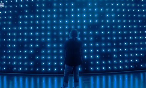 长视频广告市场份额持续下滑 品牌广告主转向短视频平台-云笔网策 - 云笔网策