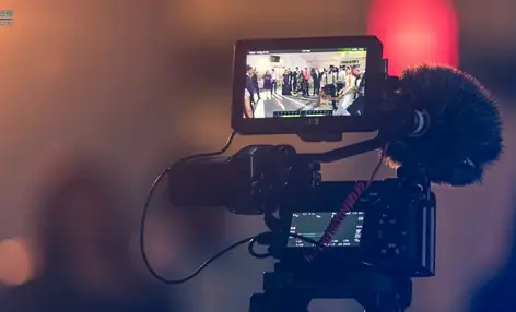 “小杨哥”大翻车，揭露直播带货三宗罪 - 云笔网策